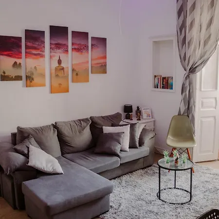 بيت شباب Rostelbem