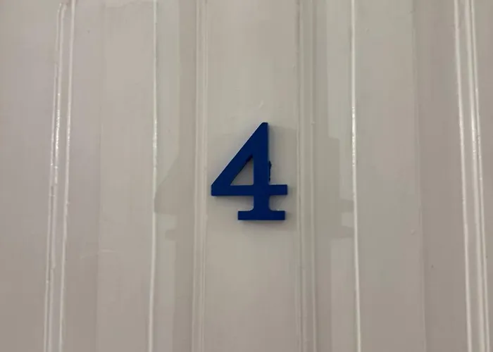 Rostelbem بيت شباب Lisboa